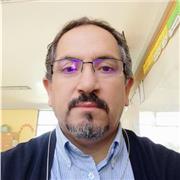 Dictó clases de apoyo de todas las asignaturas, incluido inglés y problemas de aprendizaje